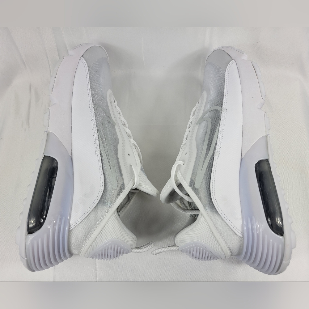 Nike Air Max 2090 Triple White Athletic Shoes Sneakers Mens Size 10.5 BV9977-100 - Picture 9 of 12